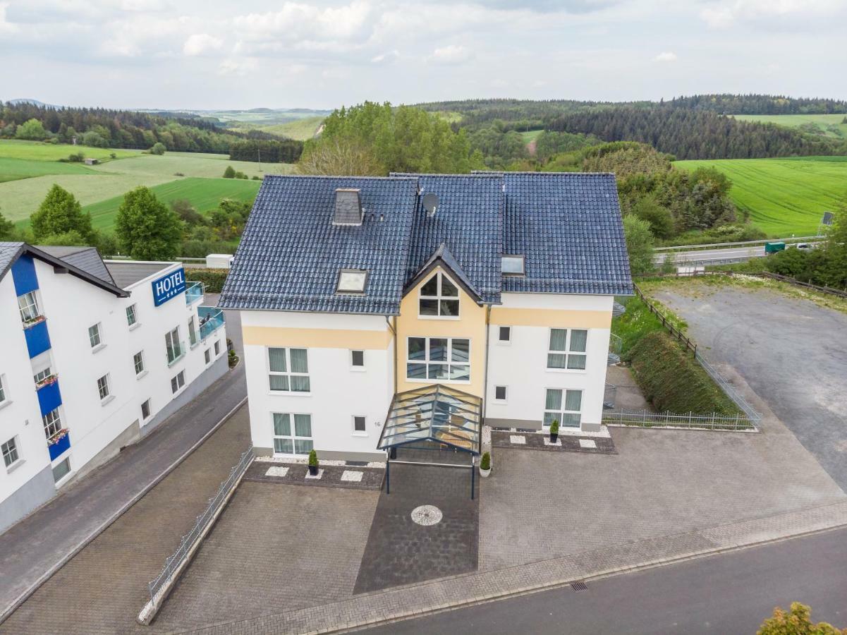 Hotel Rieder Wiesemscheid Exterior photo